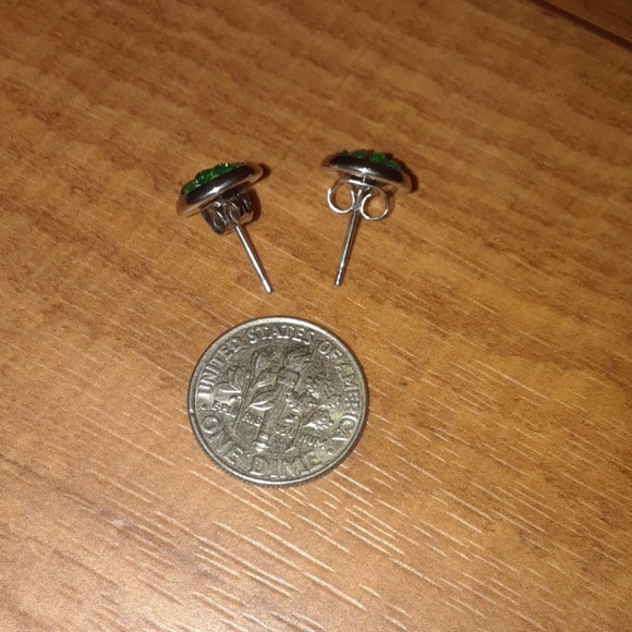 🎄🎄🎄2 for $12🆕️💚Mermaid scale earings - Picture 2 of 3